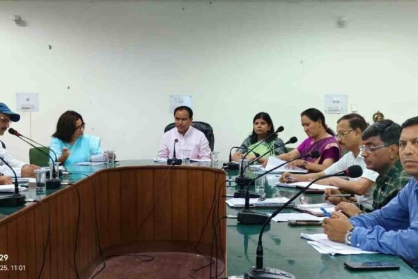 30 सितम्बर तक छात्रों के खाते में भेजें धनराशि, विद्यालय स्तर पर पुस्तक खरीद को बनेगी समिति – धन सिंह