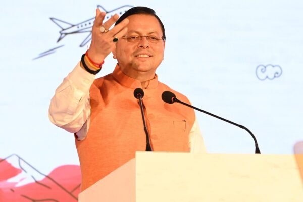 सीएम धामी बोले – युवाओं के लिए सिर झुका भी सकता हूं, सिर कटा भी सकता हूं